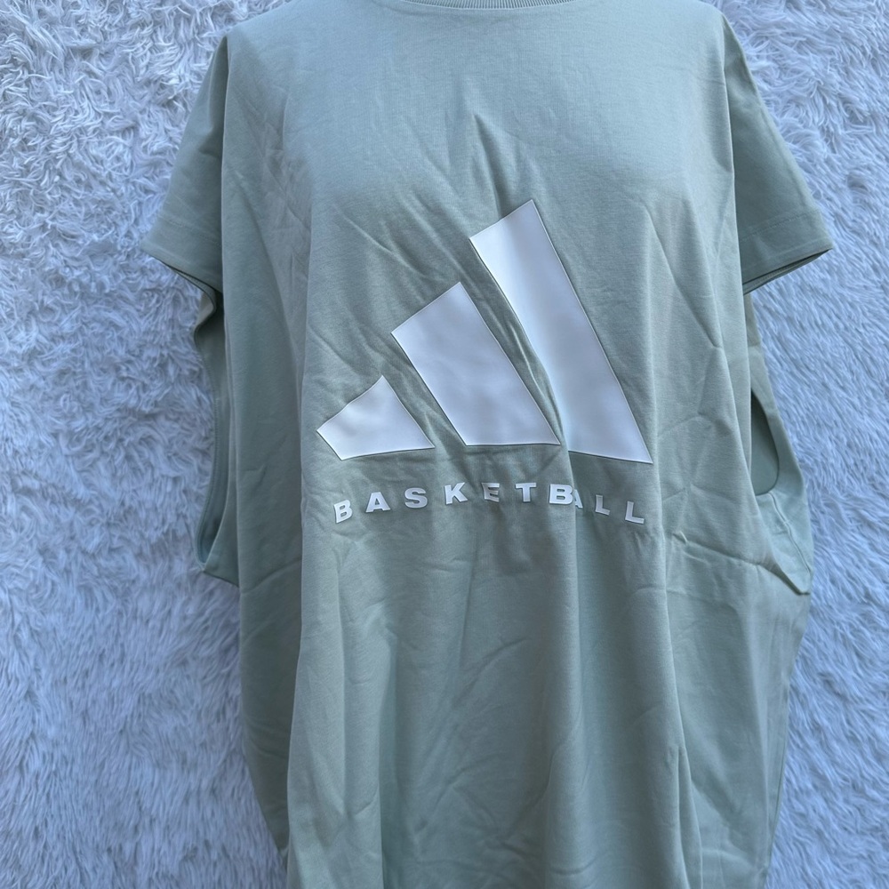 Adidas Sage Green Basketball Tee size XL unisex